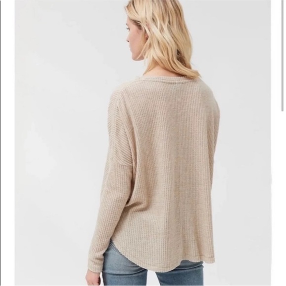 Urban Outfitters Out From Under Jojo Beige Waffle Knit Button Thermal Top M - Picture 3 of 14